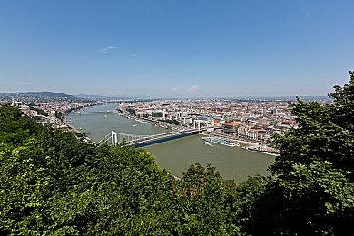 探索更深的冒险世界：必玩放置神作《梅尔沃放置》全新DLC《步入深渊》今日上线